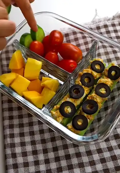 Ants on a log with peanut butter and raisins